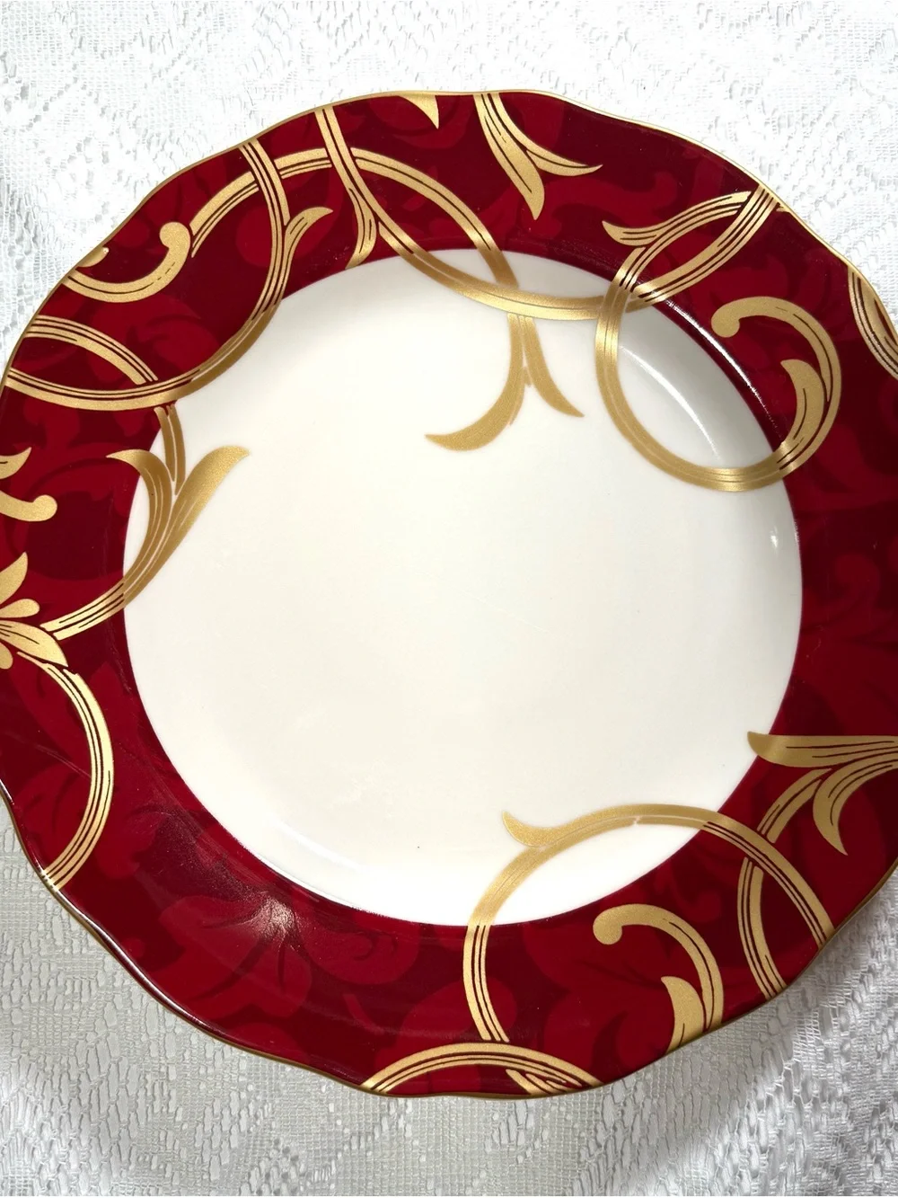 Pier 1 Crimson Chic Red and Gold Scalloped Edge Dinner Plates - Pair